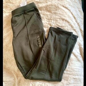 UNIQLO Olive Green Sweatpants SIZE XL (NWT)